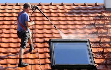 roof cleaning Ballards Gore, Essex